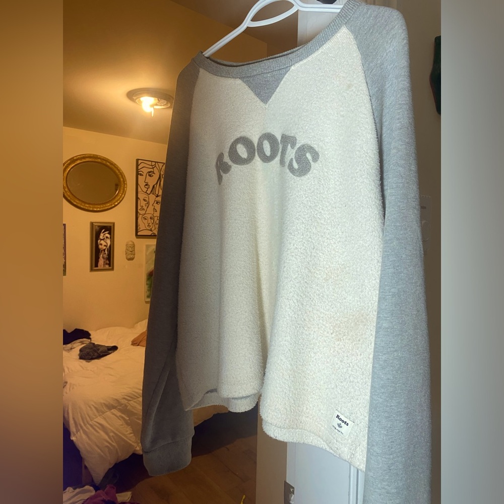 Roots Crewneck